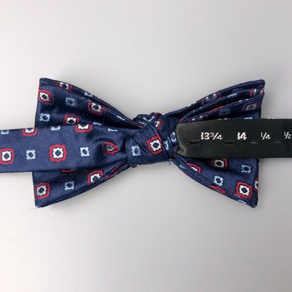 Tommy Hilfiger Classic Navy and Red 100% Silk Bow Tie (worn once) - Picture 2 of 4